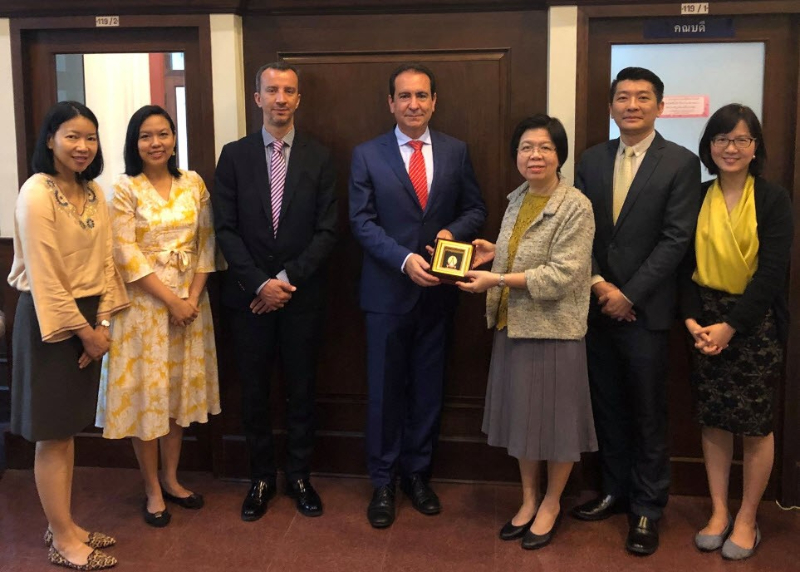 Reunión en Chulalongkorn con Embajada de España y equipo decanal Chulalongkorn (2019). 