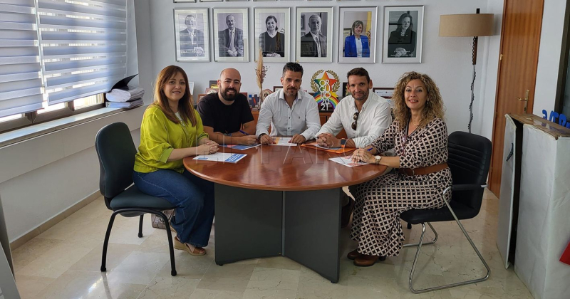 Comamel convoca el I Premio a la Innovación Educativa para estudiantes de Faedumel Comamel convoca el I Premio a la Innovación Educativa para estudiantes de Faedumel