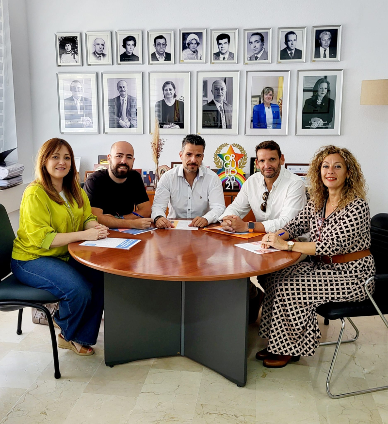 La Facultad ultima los detalles del I Premio COMAMEL a la Innovación Educativa para el mejor TFG La Facultad ultima los detalles del I Premio COMAMEL a la Innovación Educativa para el mejor TFG